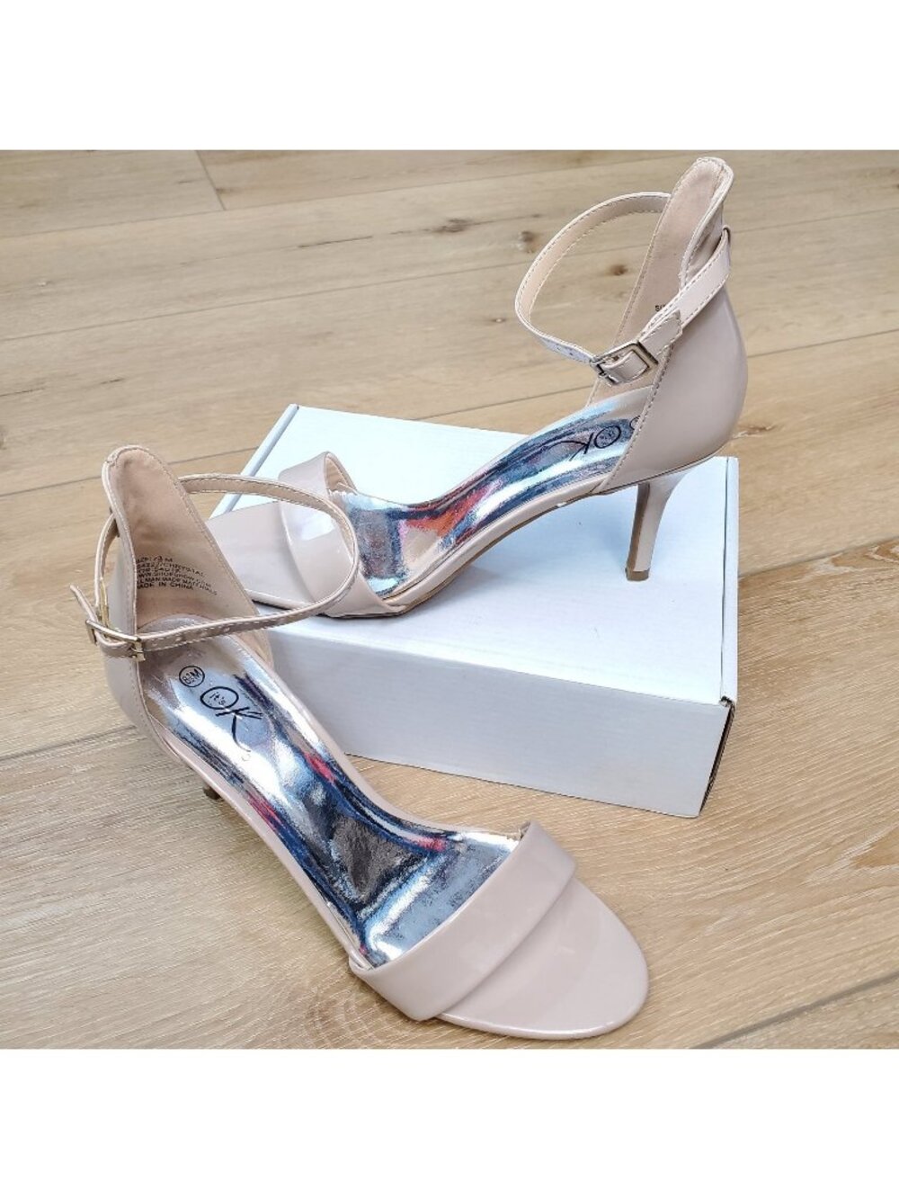 It's OK High Heel Shoes Size 8.5 Strappy Beige Nude Wedding Cocktail Formal Wmns